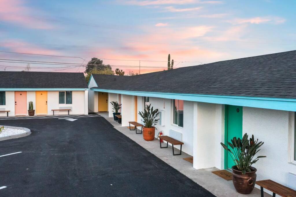 Paokalani Studio Suite.Hoʻoluʻolu Chandler Exterior photo